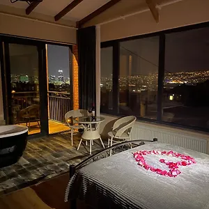 Honeymoon In Old Aparthotel